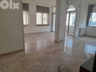 Apartment for rent in Badaro للايجار شقة في بدارو