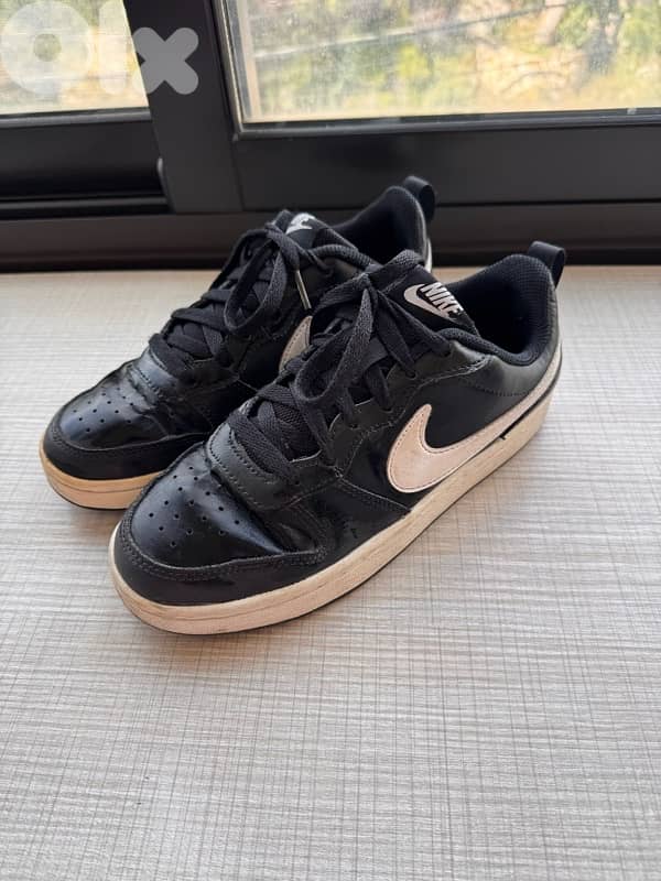 original black nike shoes 1