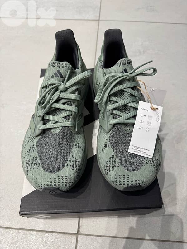 Adidas Ultraboost 5 size 41 brand new 2
