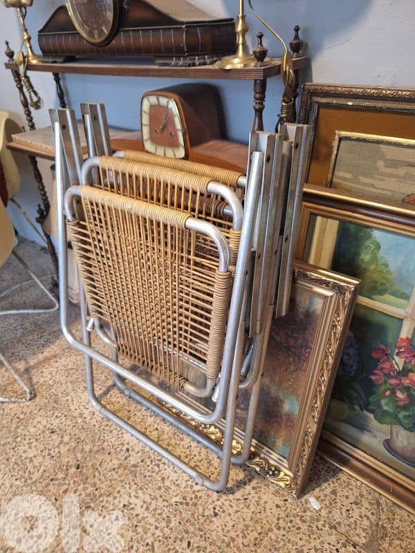 2 vintage foldable chairs 2