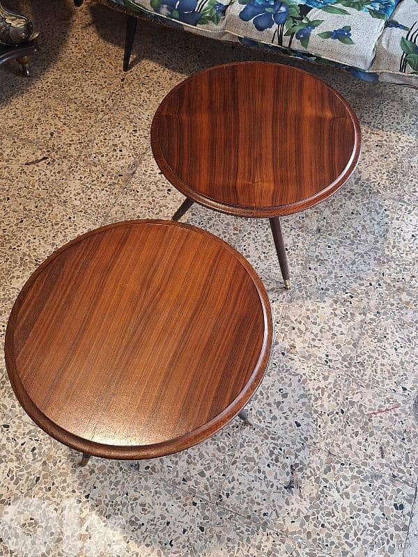 massif wood 2 vintage original tripod tables 2