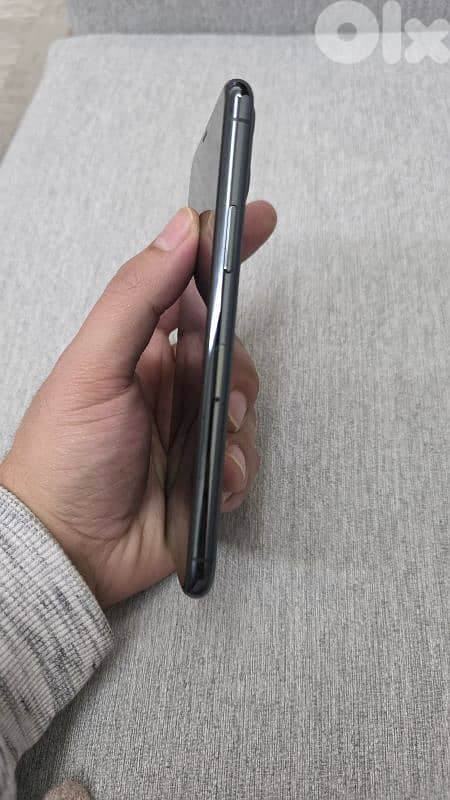 Iphone 11 Pro Excellent Condition 7