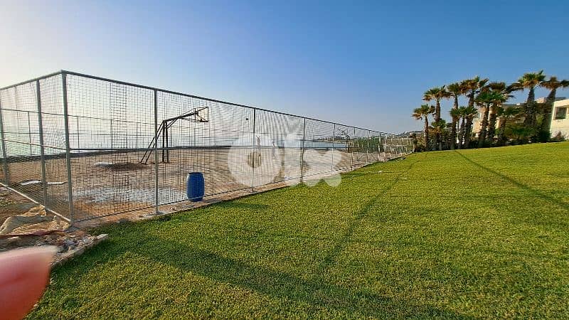 Beachfront Chalet in Jbeil with swimming-pool 14