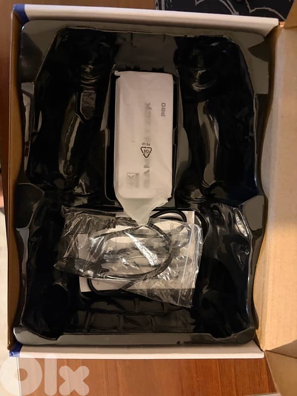 Retro Console 20,000 Games + 2 Wireless Controllers 3