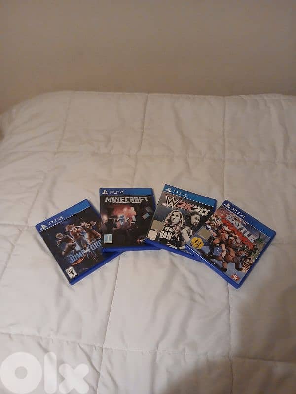 PS4 games with original manuals. LIMTED OFFER FOR 40 DOLLARS 1