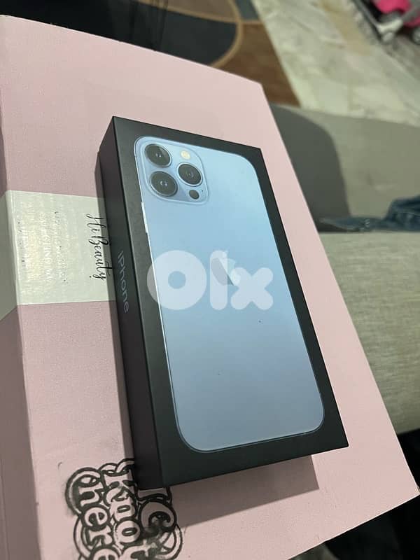 iphone 13 pro max 256gb zero scratch never repaired with box 7