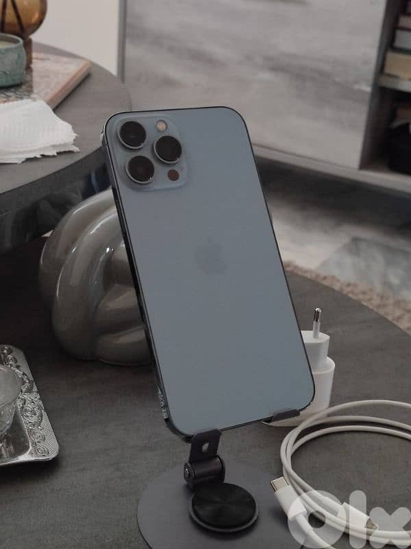 iPhone 13 pro max mint condition changed original battery 1