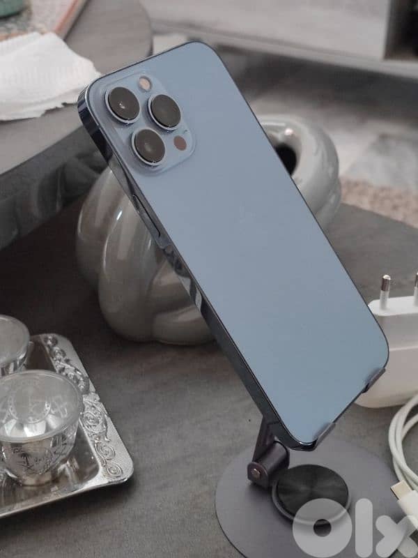 iPhone 13 pro max mint condition changed original battery 2