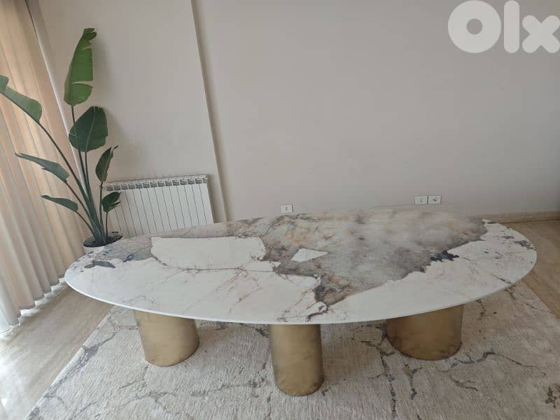Baxter Ceramic Dining Table 2