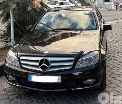 Mercedes-Benz C-Class 2011
