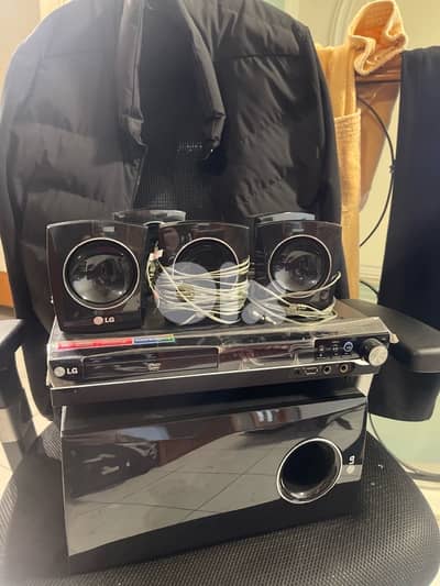 LG Home Theater 5.1 Surround System (Like New Condition)