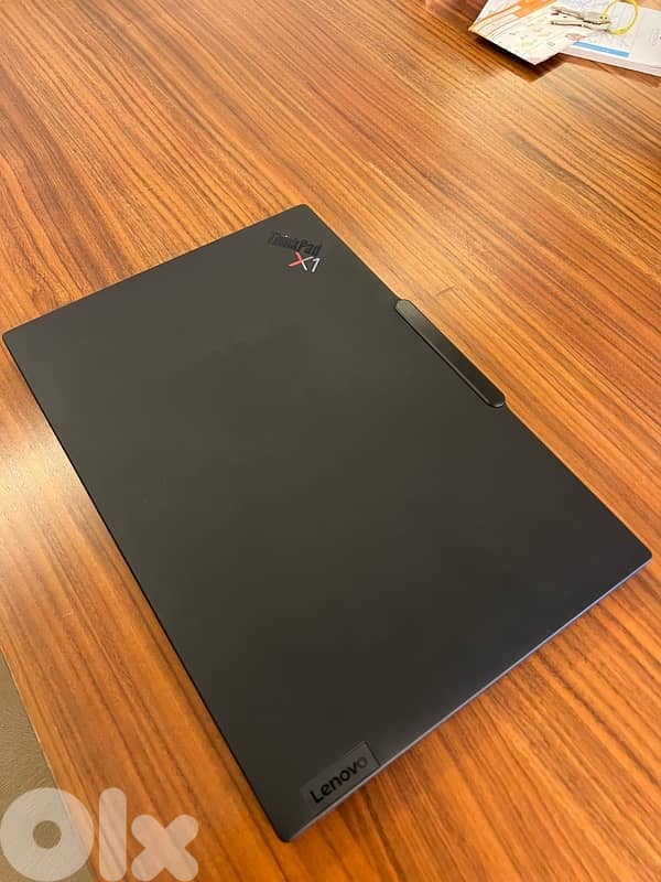 Lenovo x1 carbon gen 12 - barely used 1