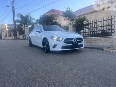 Mercedes-Benz A-Class 2020, look AMG, clean , no accident.