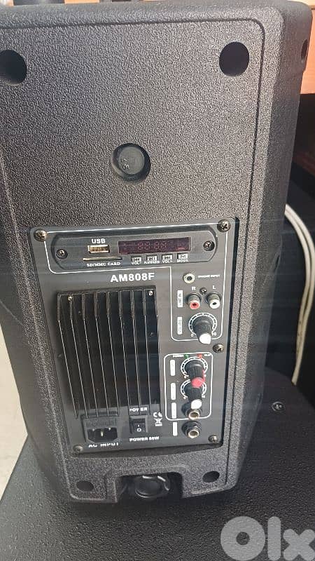 b3 speaker 8 inch powered 1