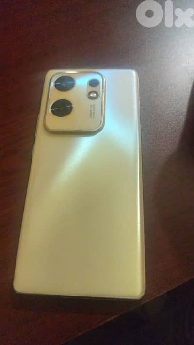 infinix zero 30 265 gega , redmie c14 128 gega