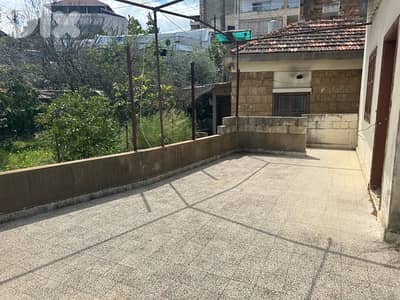 Detached House+Guest house+Garden+Parkings Kfarchima Kashouh Baabda