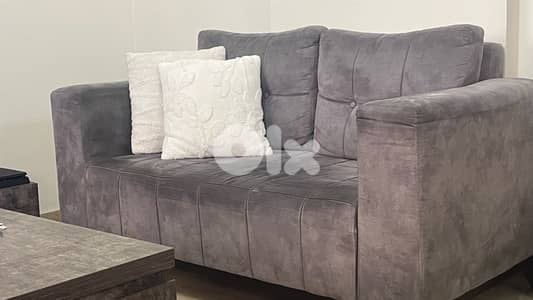 عفش بيت  صالون كامل مع غرف نوم عدد٢ + أدوات