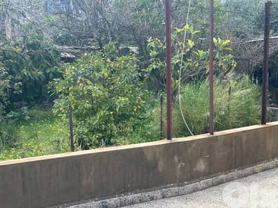 520m land zone 30/90 four floors building Kfarchima Baabda