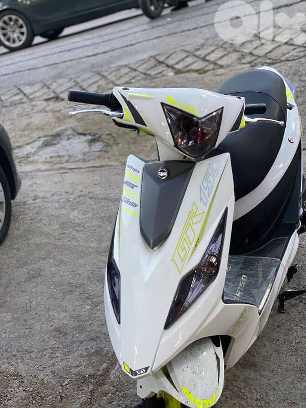 gr150 full zaweyed used like new 2