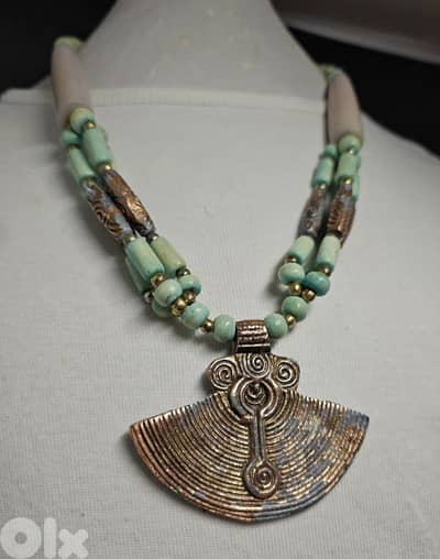 10$ bohemian-style pendant necklace
