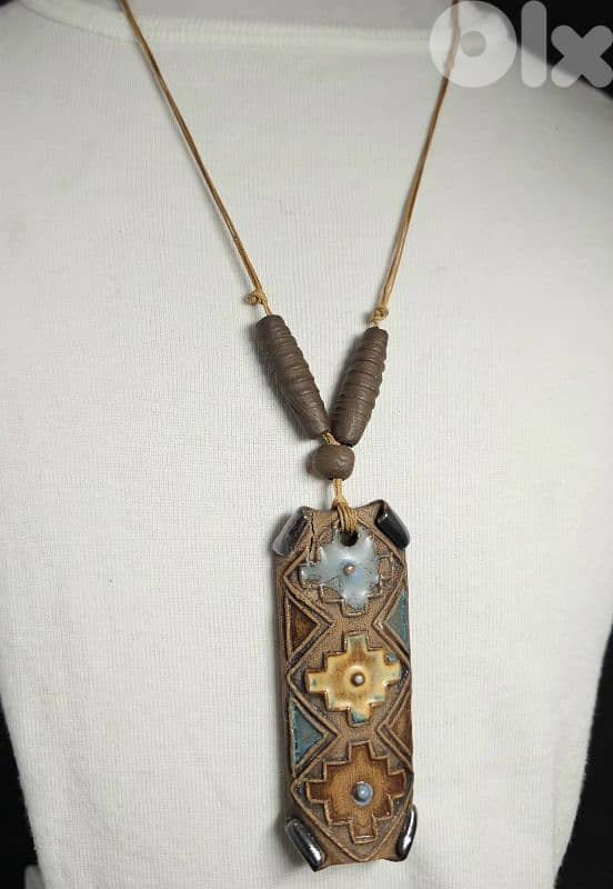 10$ handmade ceramic pendant necklace 1