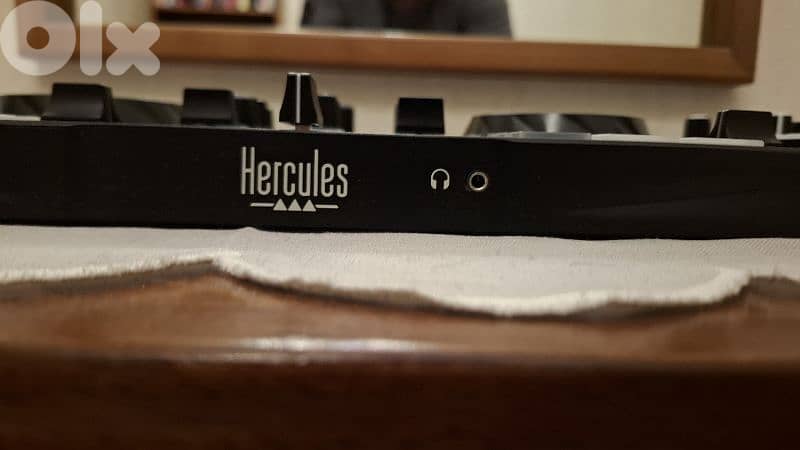 Hercules DJ Controller Inpulse 200 MK2 1