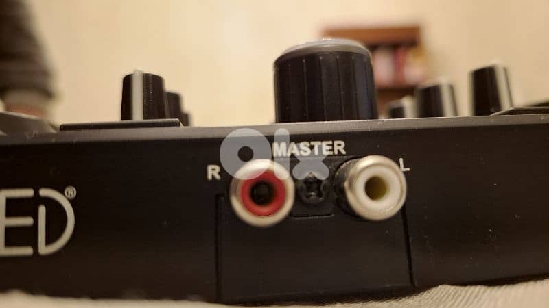 Hercules DJ Controller Inpulse 200 MK2 2