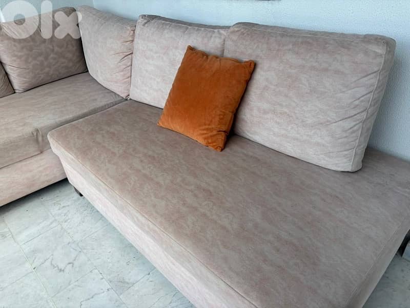 Sofa barely used 3