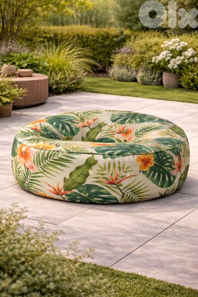 Tropical Oasis Round Floor Pouf