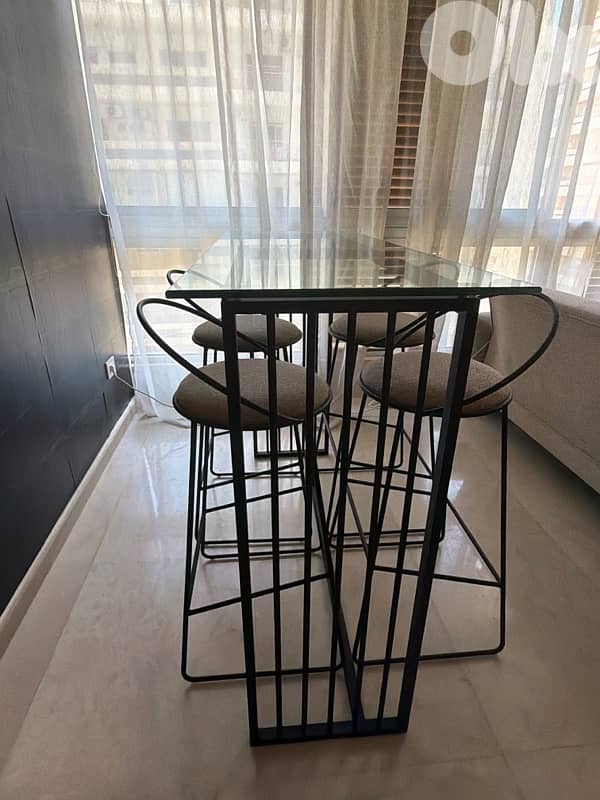 high table with 4 high chairs 2