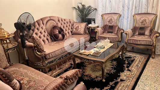 Full Living Room set - 4 years old - NEW condition