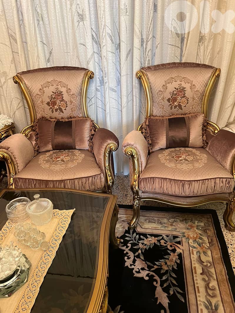 Full Living Room set - 4 years old - NEW condition - not used - صالون 2