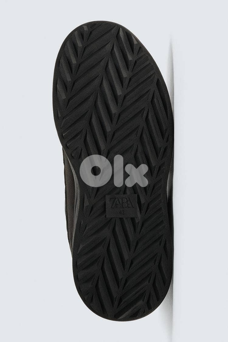 Zara - CHUNKY SKATE TRAINERS 41 10
