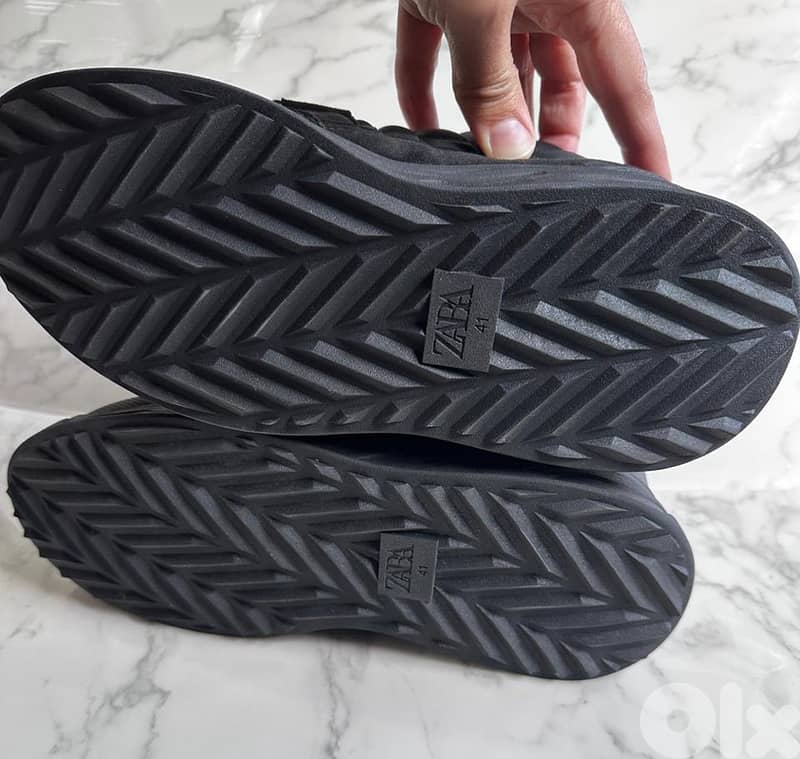 Zara - CHUNKY SKATE TRAINERS 41 17