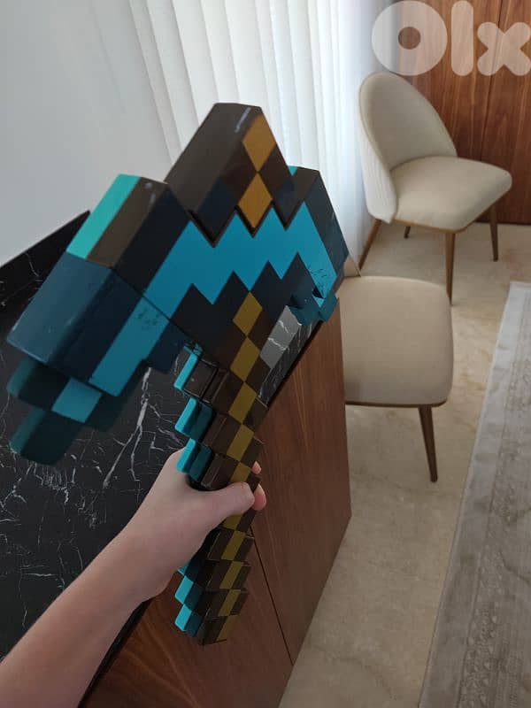 Minecraft toys for kids from Amazon and thor nerf gun 2
