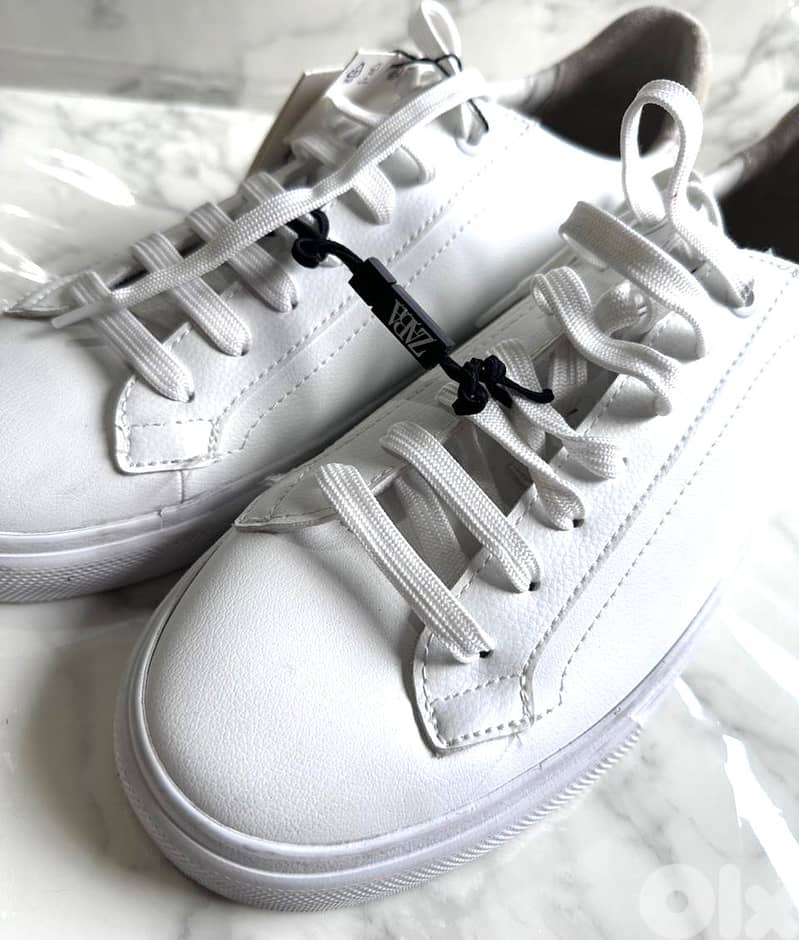 Zara White Leather Sneakers - 41 2