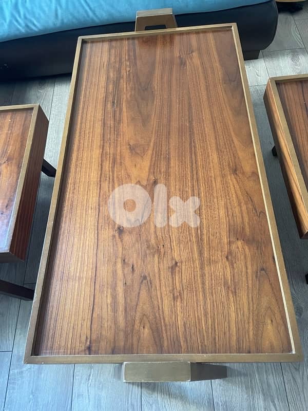 wooden table set (3 pieces) 2