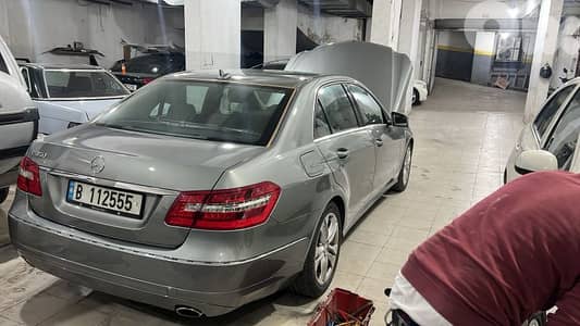 Mercedes-Benz E-Class 2011 wiz plate.