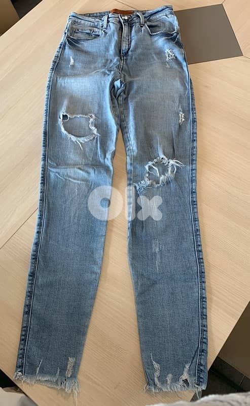 Shoulder jeans (Brazilian brand ) 1