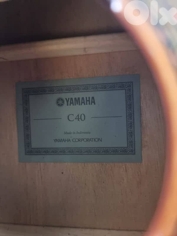guitar Yamaha c40 1