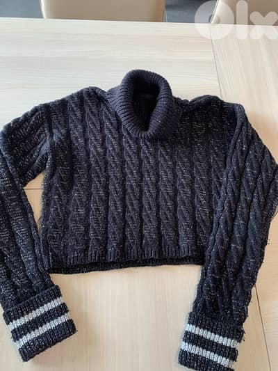 Brazilian brand sweater