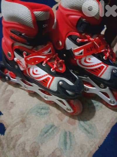 NEW roller skates