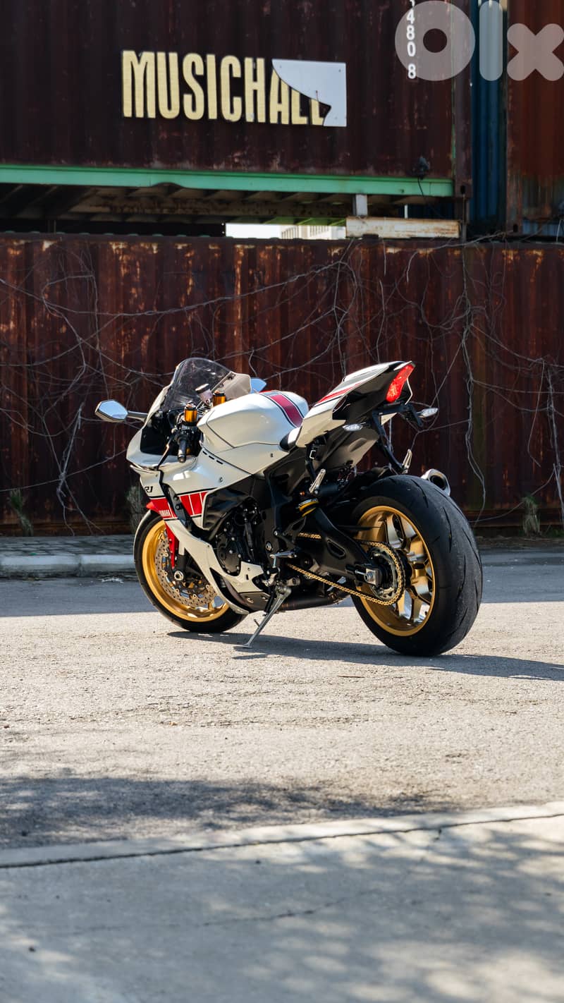 R1 60th anniversary 2