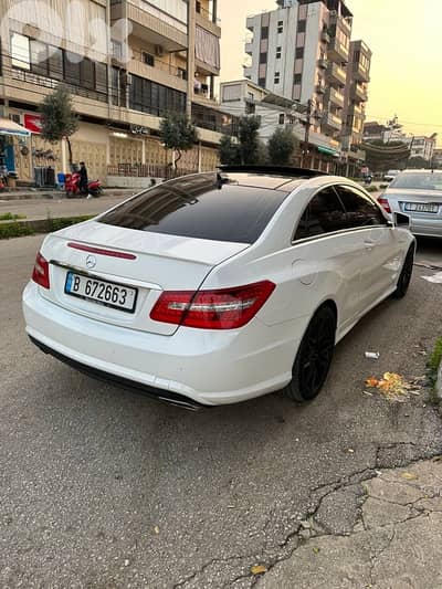 Mercedes-Benz E-Class 2011