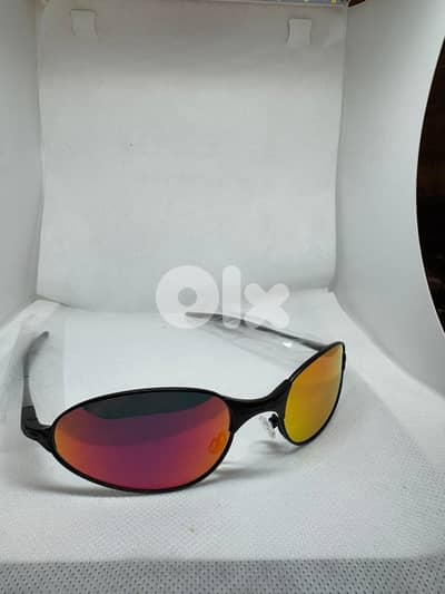 Oakleys sunglasses C wire ( serious buyers )