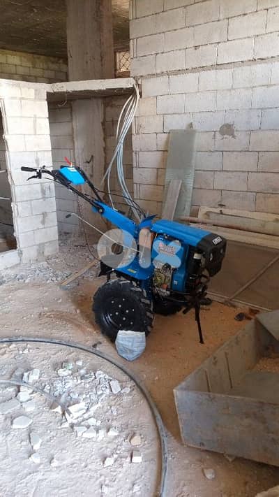 فلاحة elco اساها مش دايرة بالورقة 14 حصان مازوت فيها غياران