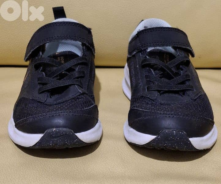 Nike shoes size 28 3