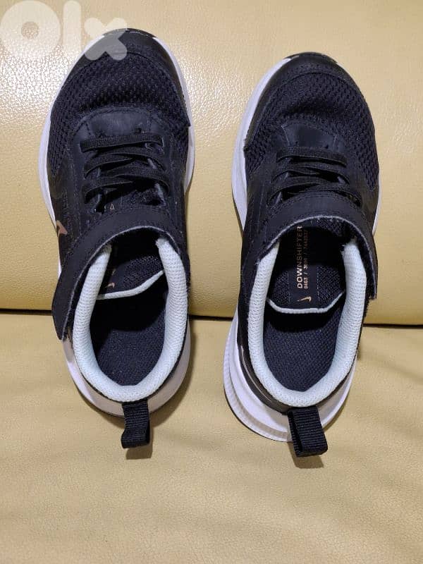 Nike shoes size 28 4