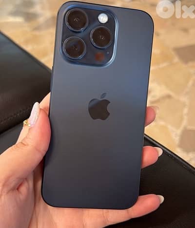 iPhone 15pro 128 gb titanium blue 600$
