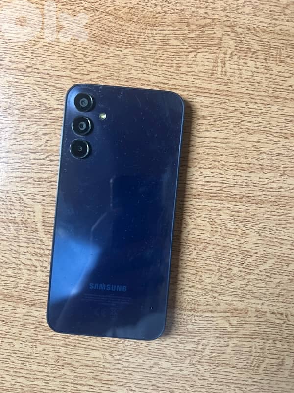 Selling barely touched Samsung a15 5g 1